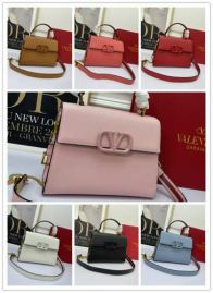 Picture of Valentino Lady Handbags _SKUfw98627139fw